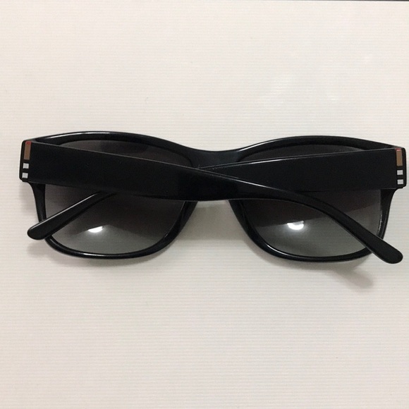 Authentic Burberry Black Sunglasses - Picture 2 of 8